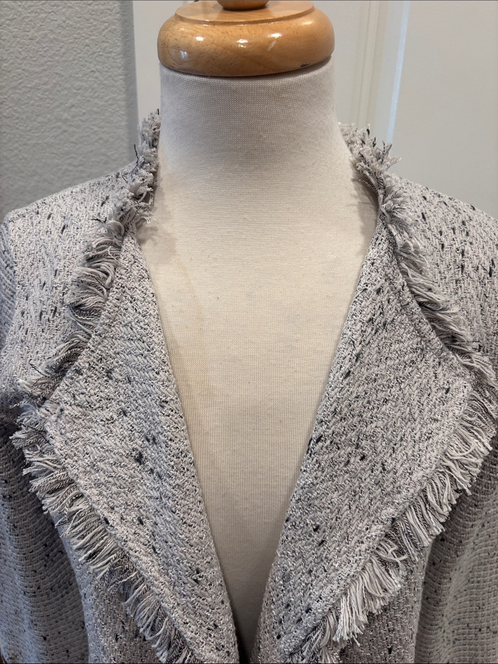 NIC+ZOE Light Gray Speckled Fringe Open-Front Cardigan NWT - Picture 3 of 10
